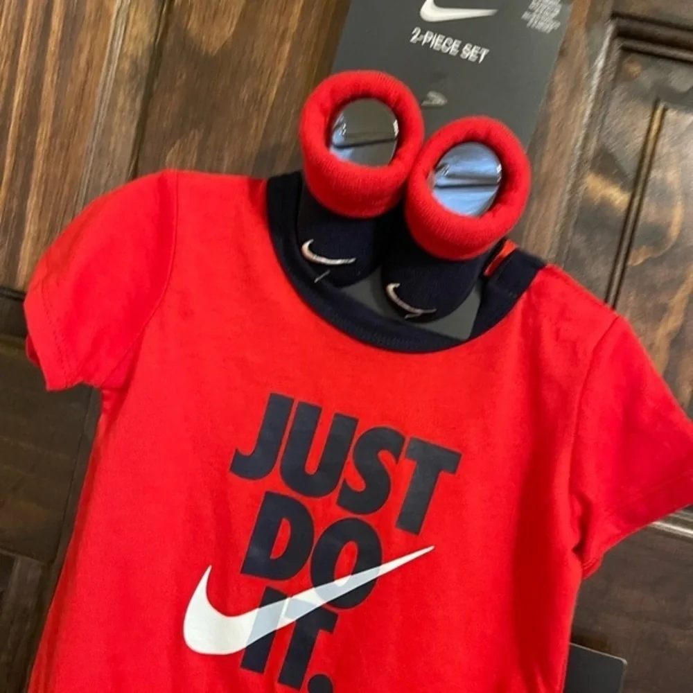 Nike unisex baby 2 piece set size 0-6 month - Picture 4 of 5